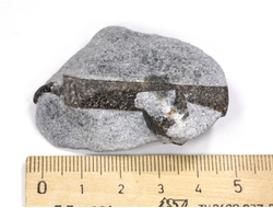 Ставролит, сросток кристаллов "косой крест" на сланце, Россия, Кольский п-ов (51*36*20 мм, 45 г) №26076