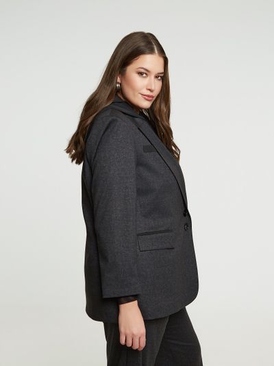 Жакет из твида с отстегивающимся капюшоном