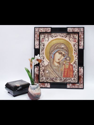 Иконы с каменной росписью, разные лики