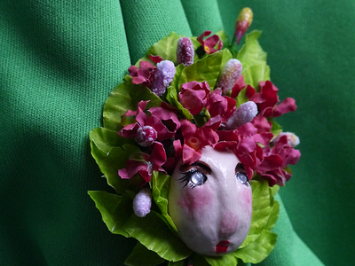 Яркая брошь в стиле шебби-шик "Принцесса Цветов. Весенний Театр"