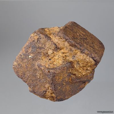 Лимонит по пириту. Южный Урал. Россия. 35*30*27мм