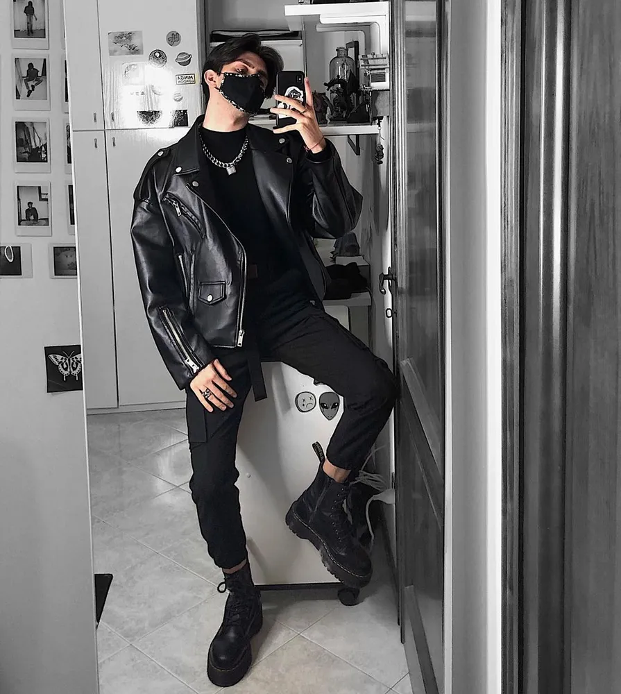 мужские черные ботинки dr. martens на весну