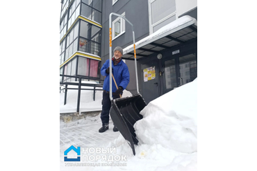 Ручная уборка снега