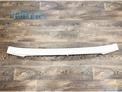 Спойлер Toyota Land Cruiser 200 16-21 белый 070