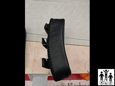 Пада для тайского бокса  вогнутая натуральная кожа свыше 2,0 мм DNN