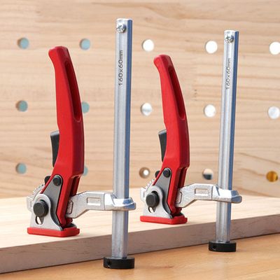 Струбцина с храповым механизмом для многофункционального стола