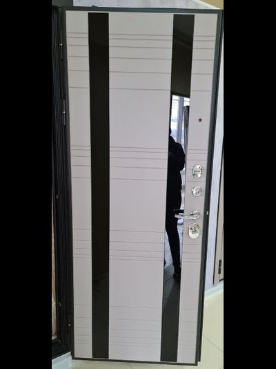 VENMAR (ВЕНМАР). НЕКСТ 100 мм. СТАЛЬ 1,8 мм. ТРЕХКОНТУРНАЯ. ЧЕРНЫЙ КВАРЦ/ СОФТ СЕРЫЙ со ВСТАВКАМИ ИЗ ЧЕРНОГО СТЕКЛА Lacobel