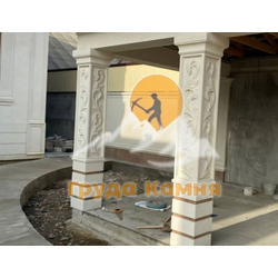 Колонна с узором