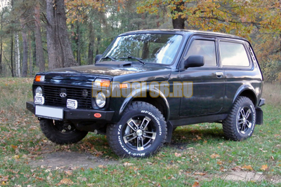 Передний силовой бампер серии Трофи на ВАЗ 2121, 2131 (Lada 4х4) 1977- (02.230.01)