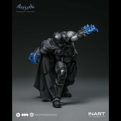 ПРЕДЗАКАЗ - Бэтмен в бою (Batman: Arkham Origins) - Коллекционная фигурка 1/12 Batman: Arkham Origins Battle-Damaged (MAGG0007) - INART ?ЦЕНА: 11900 РУБ.?