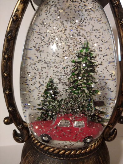 Новогодний музыкальный фонарик "Дед Мороз" со снегом и USB кабелем, 25х10х10см (6 видов)