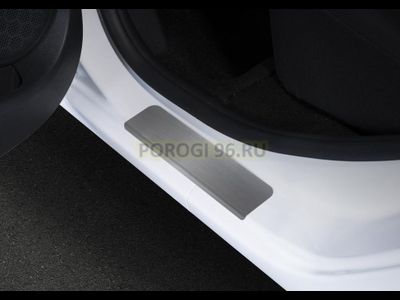 Накладки на пороги для Renault Sandero II, II рестайлинг / Sandero StepWay II рестайлинг 2014-2018 / 2018-