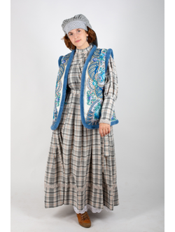 jilet-v-russkom-stile-pavlo-posadovskiy