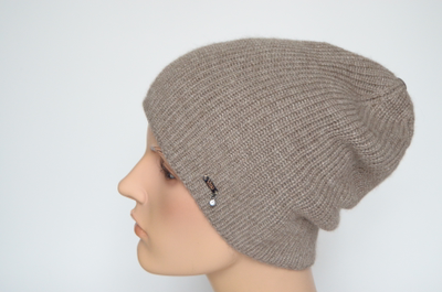 zhenskaya-shapka-iz-alpaka-i-shelka-vizio-italiya-9015-cl