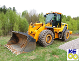 Стекло лобовое центральное триплекс JCB 426zx, 456zx