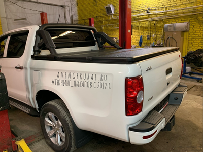 Жесткая 3-секционная крышка кузова на пикап JAC T6