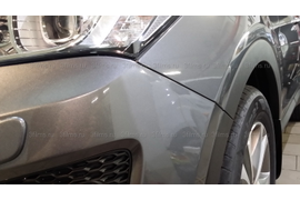 Защита ЛКП Hyundai Santa Fe антигравийной полиуретановой пленкой 3М капот, передний бампер, зеркала, стекла фар, проемы ручек дверей. Края бампера.