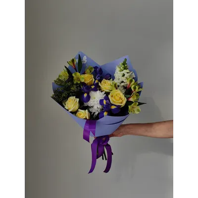 Букет цветов на 8 марта № 742