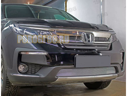 Защита радиатора для Honda Pilot 2018- (2 части) chrome верх