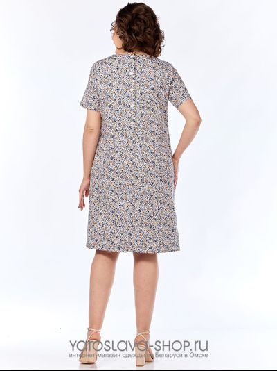 Платье прямого силуэта в мелкий цветочек