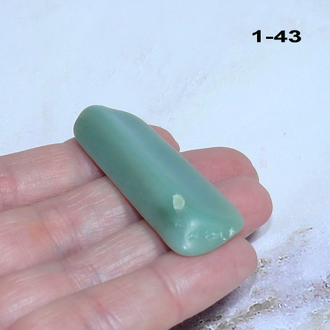 Нефрит натуральный (галтовка) Забайкалье №1-43: голубой - 10,3г - 49*17*8мм