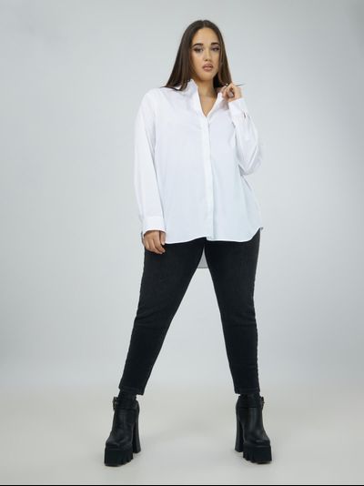Белая женская рубашка