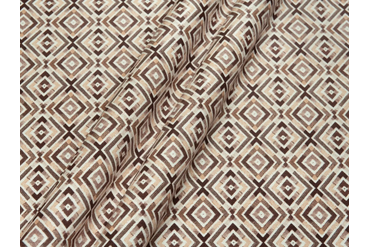 (РАМ) Велюр "Клевер" (Сlever)-Romb brown.
Состав: 100% полиэстер.
Плотность: 380 г/кв.м.
Устойчивость к истиранию: 50 000 циклов.
Ширина: 140 см.

Внимание! Цвет материала может быть искажен настройками монитора.