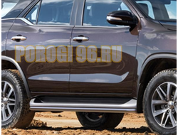 Защита порогов Toyota Fortuner
