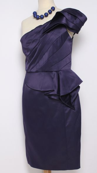 ПЛАТЬЕ АТЛАСНОЕ "К. М." драпировки и баска синее 48р