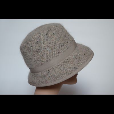 Фетровая шляпа с пайетками и отделкой из пряжи Vizio Италия 6926 PL бежевая