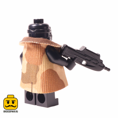 Фигурка сталкера в плаще