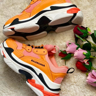 Кроссовки Balenciaga Triple S оранжевые с розовым в Пензе