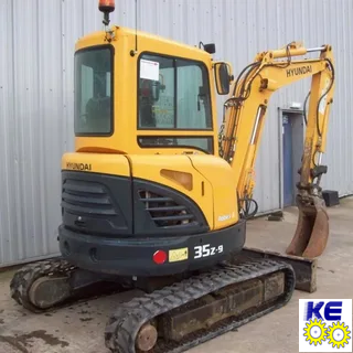 71MH-12380 Стекло заднее закаленное HYUNDAI R35Z-9