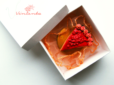 Брошь-тортик из термоглины. Коллекция "вкусных" украшений