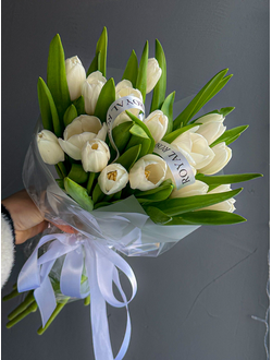 Букет белых тюльпанов Моно “MARCH” 19 шт