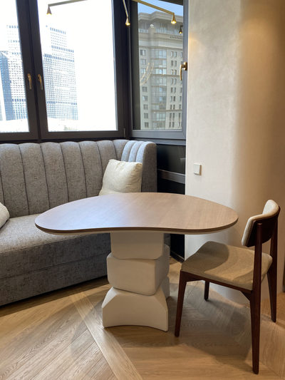 Столик "Tris Forte" с основанием из гипса и столешницей из МДФ