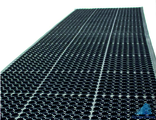 Дорожка резиновая ячеистая, высота 12 мм, 90 см х 10 м.