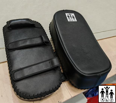 Пада для тайского бокса натуральная кожа 1,4-1,6 мм DNN