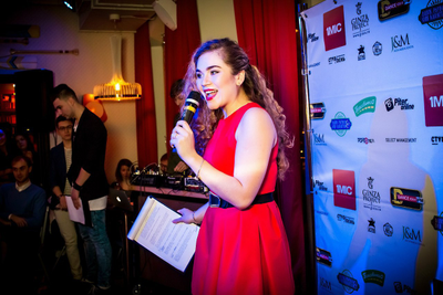 ВЕДУЩАЯ ЛАРА