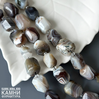 Агат Ботсвана прямоугольники в грубой огранке 17-22х14-17,5 мм, цена за нить 19 см