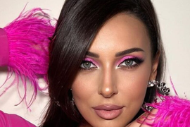 АЛСУ  ЗАСЛУЖЕННАЯ АРТИСТКА РОССИИ