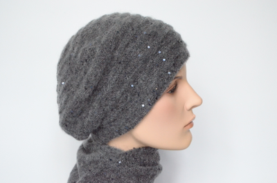 Вязаный берет и шарф женский зима 2023