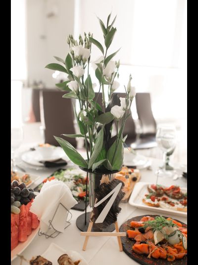 Композиция на стол "Ампулки"