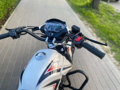 Мопед Millenium RS 12 белый