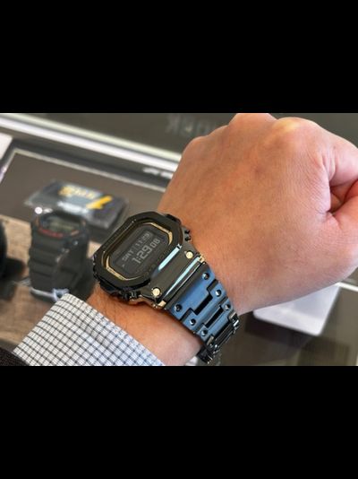 Часы Casio G-Shock GMW-BZ5000BD-1
