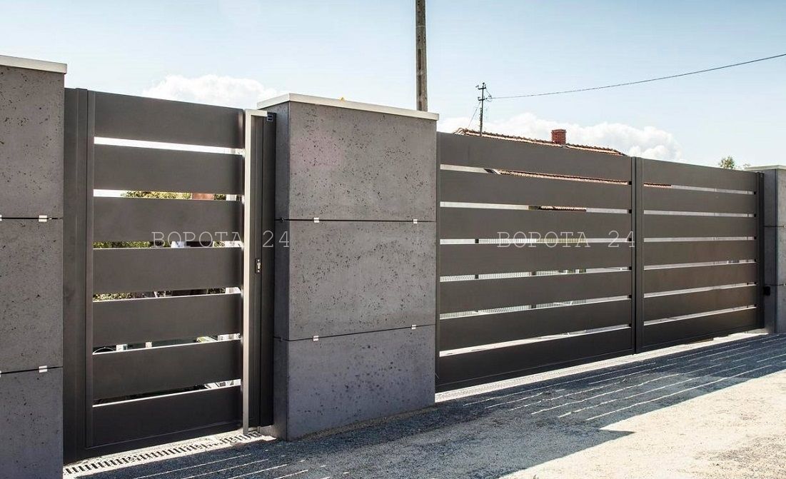 як обрати оформлення для вуличних воріт