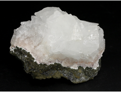 Апофиллит, кристаллы на породе, Индия (64*45*41 мм, 111 г) №29840