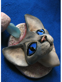 Северная Кошка. Необычная подвеска в виде кошки из лёгкой термоглины