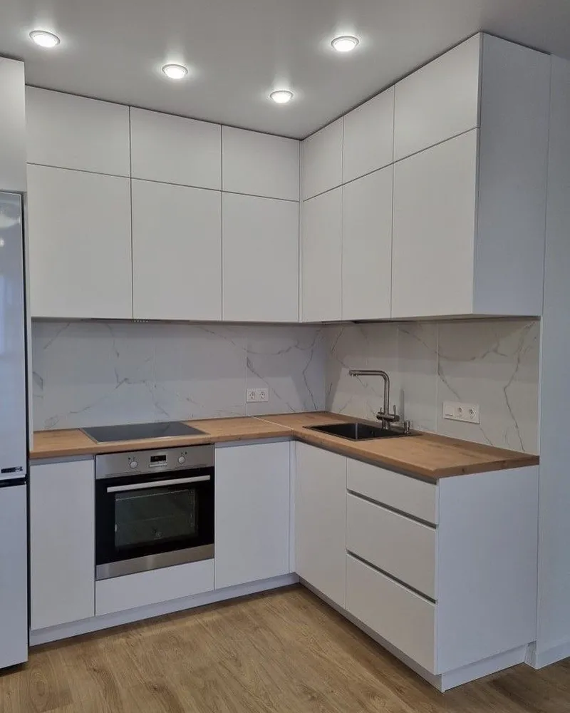 Кухня угловая , 1900*1600 мм. Материал фасадов МДФ. Срок изготовления от 30 рабочих дней. Цена на момент заказа 148000 руб.