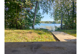 Розовый дом